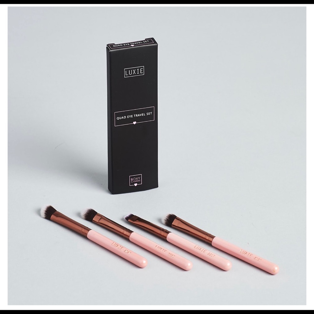 Luxie Quad Eye Travel Set.